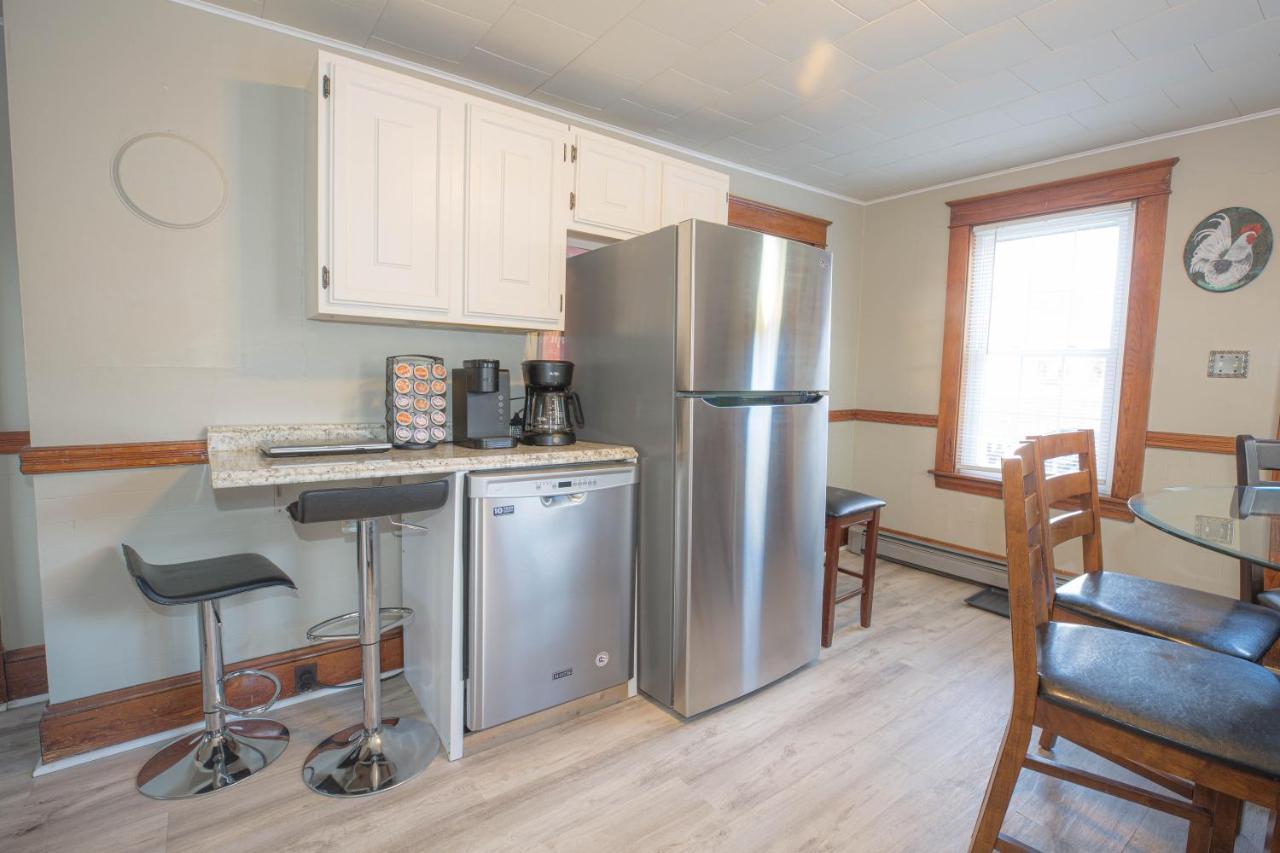 Sunnyside Home Near Sunday River, Black Mountain, Lakes And Hikes ランフォード  エクステリア 写真